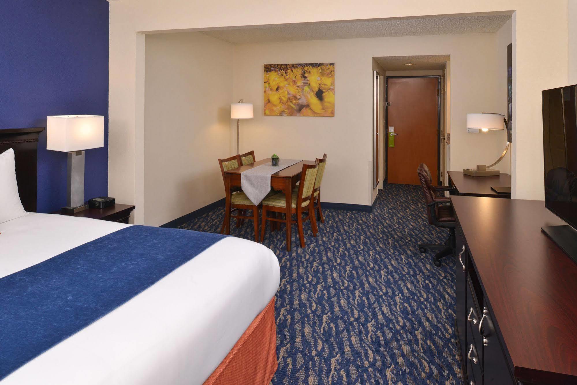 Comfort Inn & Suites New Orleans Airport North Kenner Eksteriør billede
